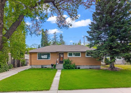 1207 40 Ave Nw, Calgary, AB, T2K0G3 | Card Image