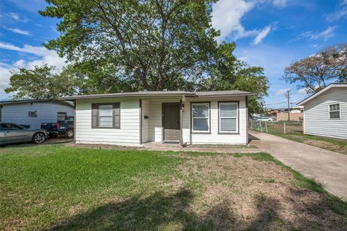 637 N 4th St, Garland, TX, 75040-5003 | Card Image