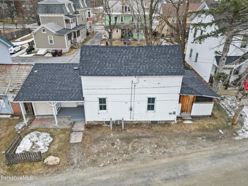 1 Noble Pl, Adams, MA, 01220-1816 | Card Image