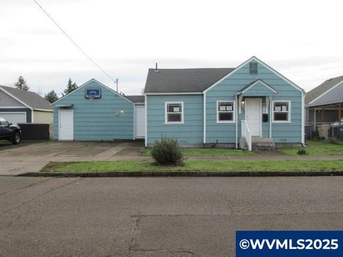 370 W B St, Lebanon, OR, 97355-2531 | Card Image