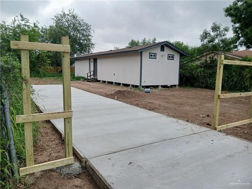 1306 N Moorefield Rd, Mission, TX, 78572-7013 | Card Image