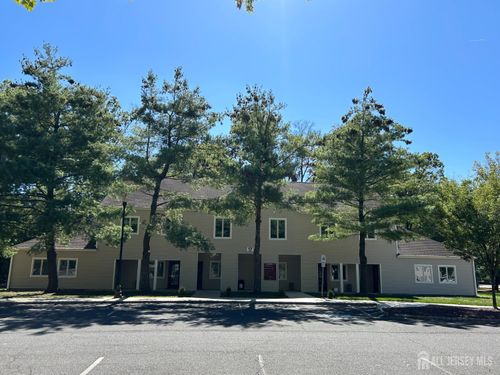 1304-17 Clyde Rd, Somerset, NJ, 08873-5041 | Card Image