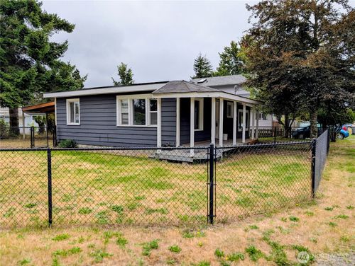 730 N Adams St, Westport, WA, 98595-9801 | Card Image