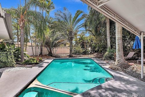 1580 Ne 35th St, Oakland Park, FL, 33334-5366 | Card Image