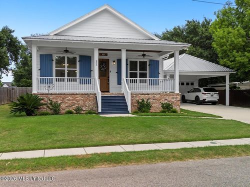 205 S Island View Avenue, Long Beach, MS, 39560 | Card Image