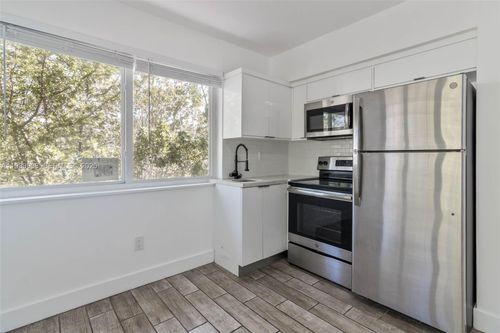 apt-6-2190 Sw 14th Ter, Miami, FL, 33145-1369 | Card Image