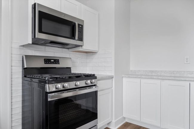 1109 Hovey Ave, Home with 2 bedrooms, 1 bathrooms and null parking in Normal IL | Image 17