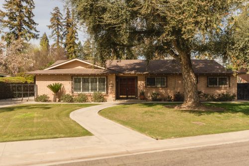 130 E Woodward Drive, Tulare, CA, 93274 | Card Image