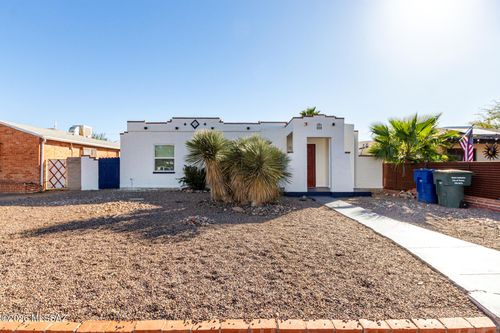 244 E Elm St, Tucson, AZ, 85705-6710 | Card Image