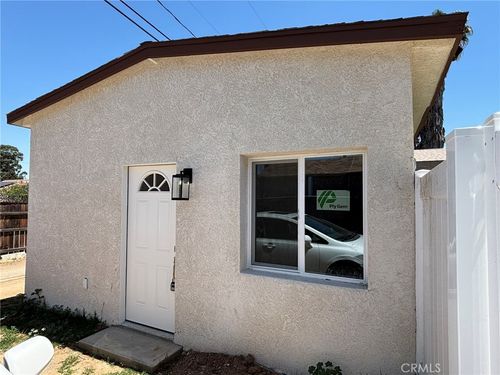 2057 Marlborough Ave, Riverside, CA, 92507-2039 | Card Image