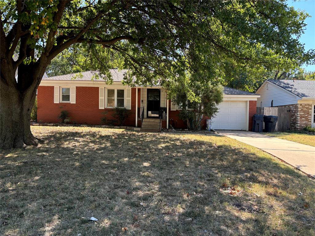 Clermont Pl, Oklahoma City, OK 73116