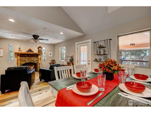 972 Aspen Dr, Lyons, CO, 80540-8024 | Card Image