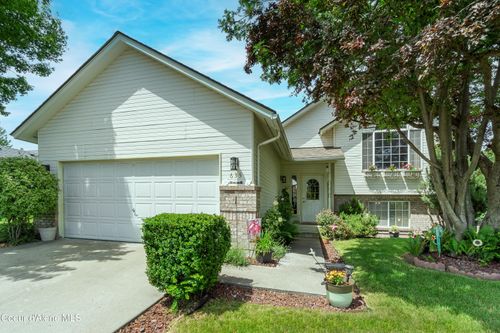 635 N Divot Ave, Post Falls, ID, 83854-6655 | Card Image
