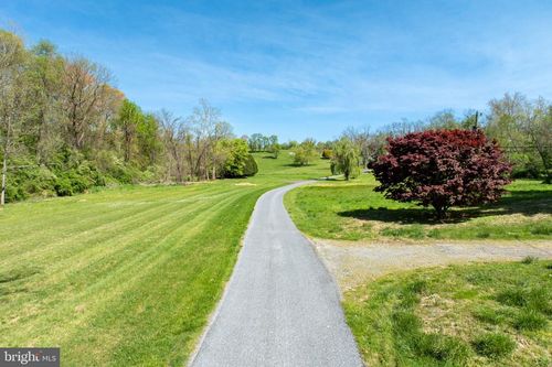 380 Glen Roy Rd, NOTTINGHAM, PA, 19362-9718 | Card Image