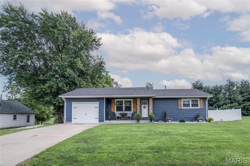 806 E Carpenter St, Jerseyville, IL, 62052-2416 | Card Image