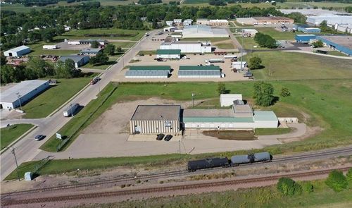 2417 Myers Rd, Albert Lea, MN, 56007-5301 | Card Image