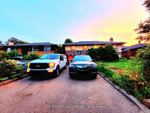 238 The Mall West, Etobicoke, ON, M9C1C5 | Card Image