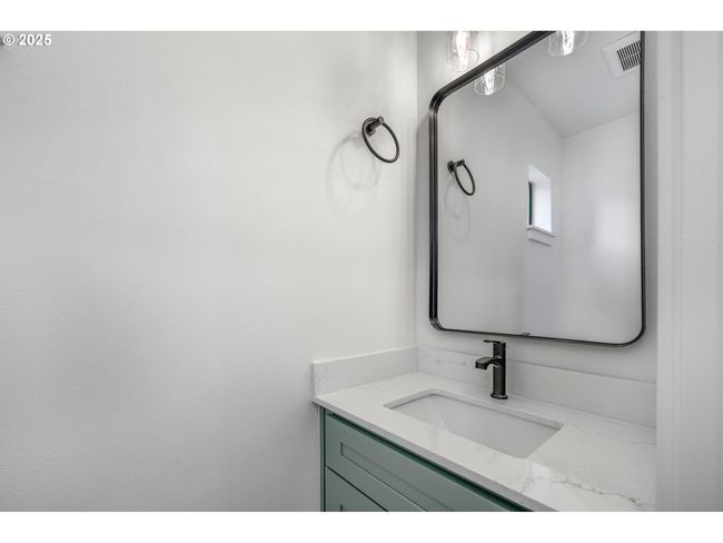 Bathroom-Main | Image 34