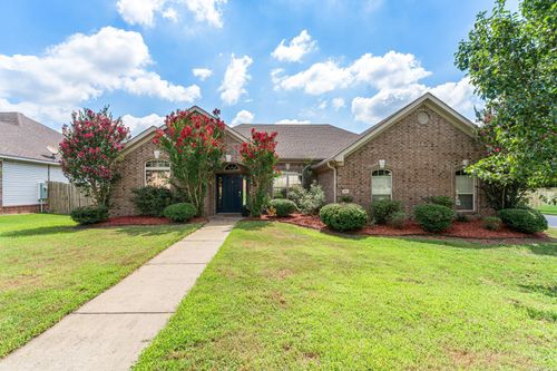 2902 Millbrook Dr, Benton, AR, 72015-3329 | Card Image