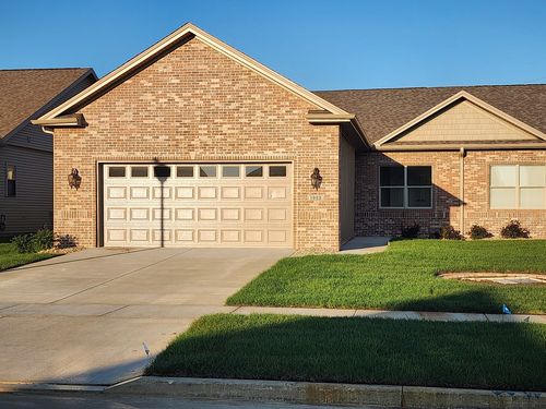 1922 Dunraven Rd, Bloomington, IL, 61704-9704 | Card Image