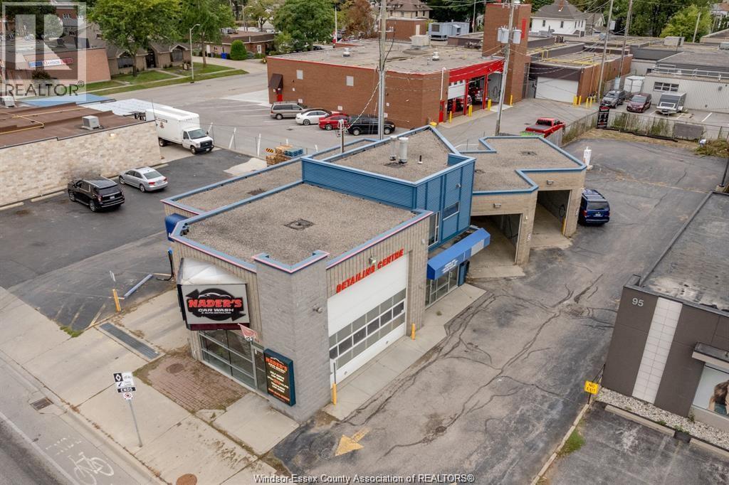 Commercial Lease in Leamington