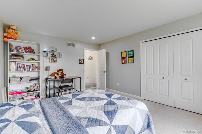 B-59625 Twin Pines dr, Lyon Twn-Inside-29.jpg | Image 30