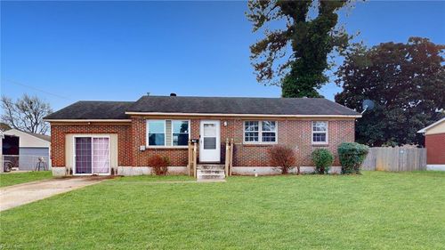 1003 Warfield Dr, Portsmouth, VA, 23701-4035 | Card Image