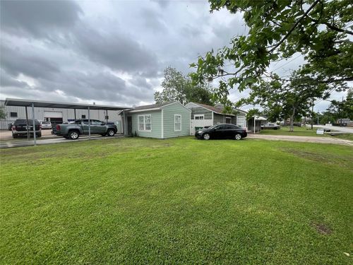 2836 Cochran St, Houston, TX, 77009-6914 | Card Image