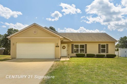2187 Moonglow Ct, Saginaw, MI, 48603-8901 | Card Image