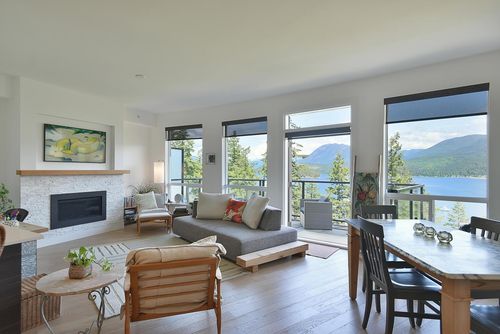 302-5780 Marine Way, Sechelt, BC, V7Z0L8 | Card Image