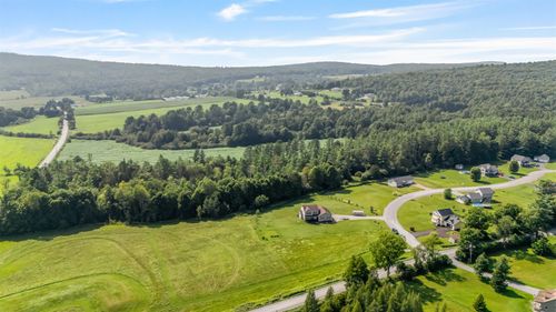 6 Pheasant Run Rd, Fairfax, VT, 05454-6608 | Card Image
