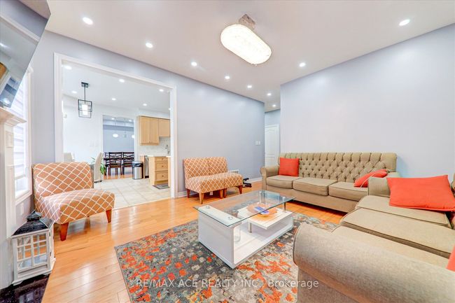 82 Warnford Cir, House other with 7 bedrooms, 5 bathrooms and 4 parking in Ajax ON | Image 16