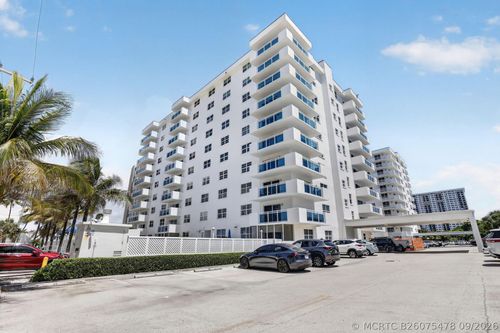 902-1701 S Ocean Dr, Hollywood, FL, 33019-2438 | Card Image