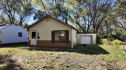 10113 Count Dr, Saint Louis, MO, 63136-5513 | Card Image