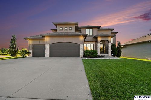 10805 S 186th Ave, Omaha, NE, 68136-6426 | Card Image