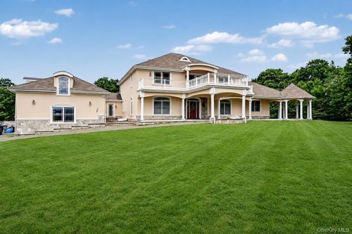 33 Manor Rd, Patterson, NY, 12563-2643 | Card Image