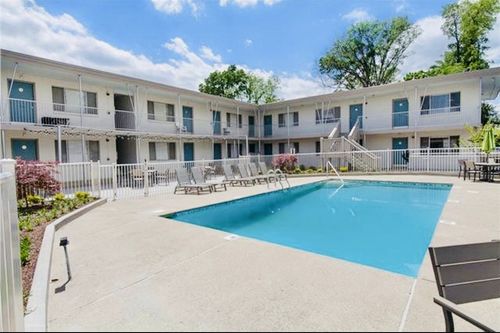 108-801 Hillview Hts, Nashville, TN, 37204-2142 | Card Image