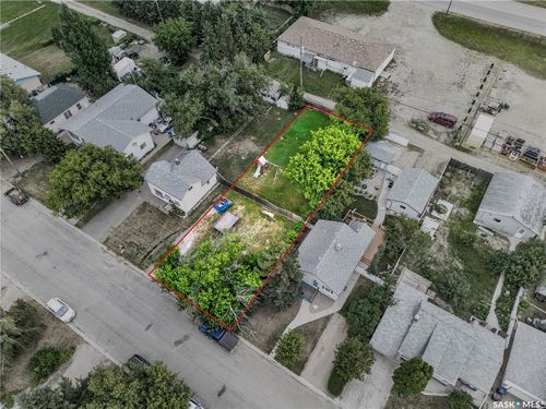 114 9th St, Humboldt, SK, S0K2A0 | Card Image