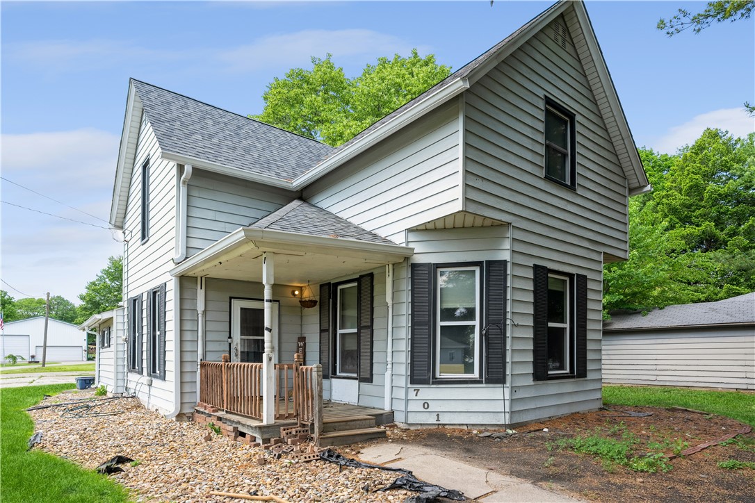 Washington St, Pleasantville, IA 50225