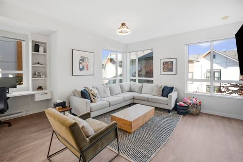 60-15151 Edmund Dr, Surrey, BC, V3S0B2 | Card Image