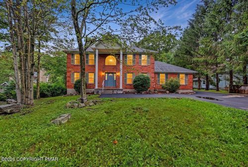 564 Cayuga Dr, Tobyhanna, PA, 18466-7980 | Card Image