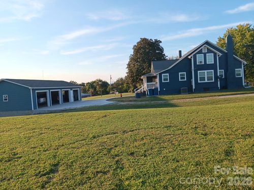 2076 Connelly Springs Rd, Lenoir, NC, 28645-7830 | Card Image
