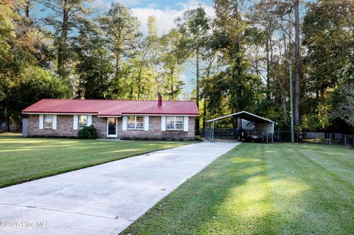 121 Vera Dr, Jacksonville, NC, 28540-7193 | Card Image