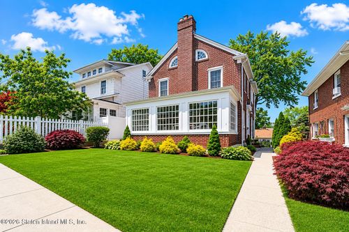 123 Oxford Place, Staten Island, NY, 10301 | Card Image