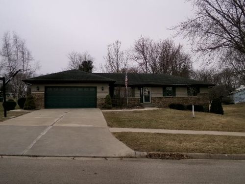 2115 Cimarron Dr, Freeport, IL, 61032-2979 | Card Image