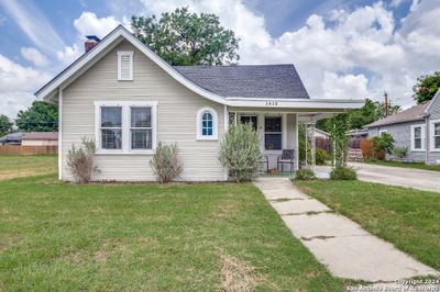 1415 W Mistletoe Ave, House other with 2 bedrooms, 2 bathrooms and null parking in San Antonio TX | Image 2