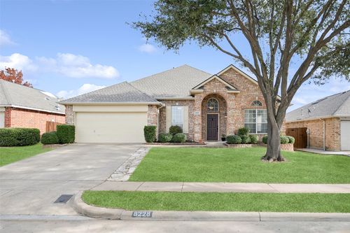 8228 Muirwood Trl, Fort Worth, TX, 76137-4985 | Card Image