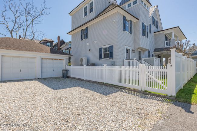 26 Bridge Ave, House other with 7 bedrooms, 5 bathrooms and null parking in Bay Head NJ | Image 39