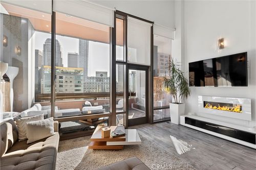 1707-1100 Wilshire Blvd, Los Angeles, CA, 90057 | Card Image