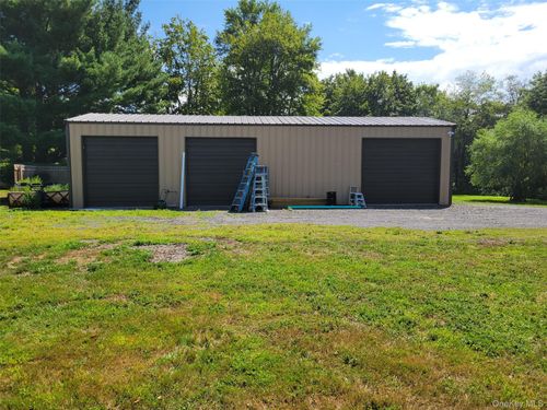 3 Friendly Acres, Campbell Hall, NY, 10916-2121 | Card Image